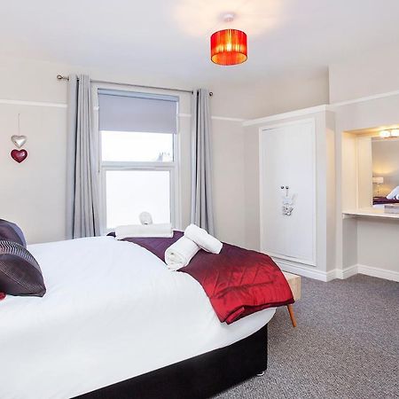 Courtyard Apartment ยอร์ค ภายนอก รูปภาพ