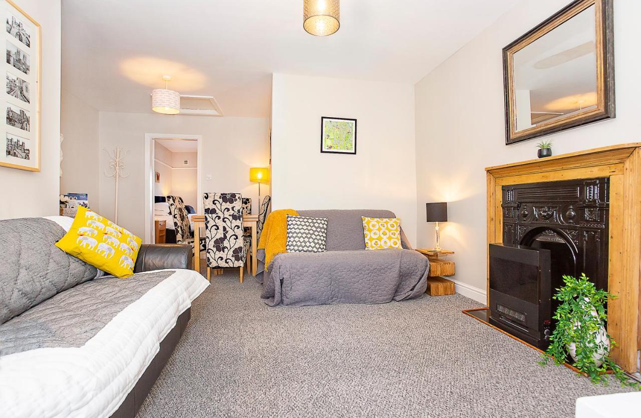 Courtyard Apartment ยอร์ค ภายนอก รูปภาพ